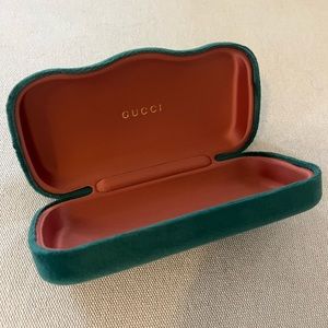 GUCCI GLASSES CASE